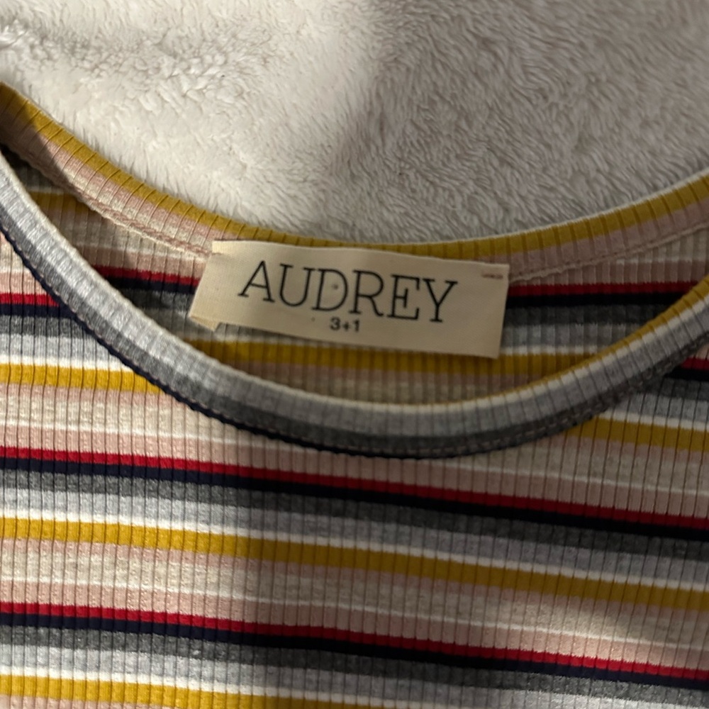 striped tee💛🧡❤️ - Picture 5 of 7